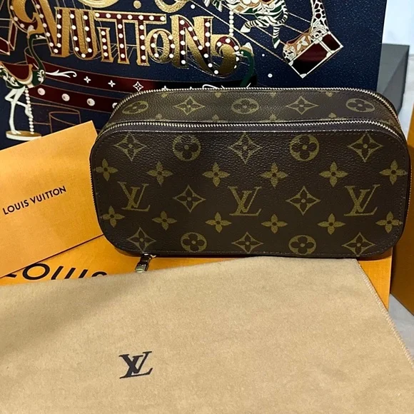 Vintage Louis Vuitton Monogram Toiletry / Make up Bag - Rare - Picture 11 of 16